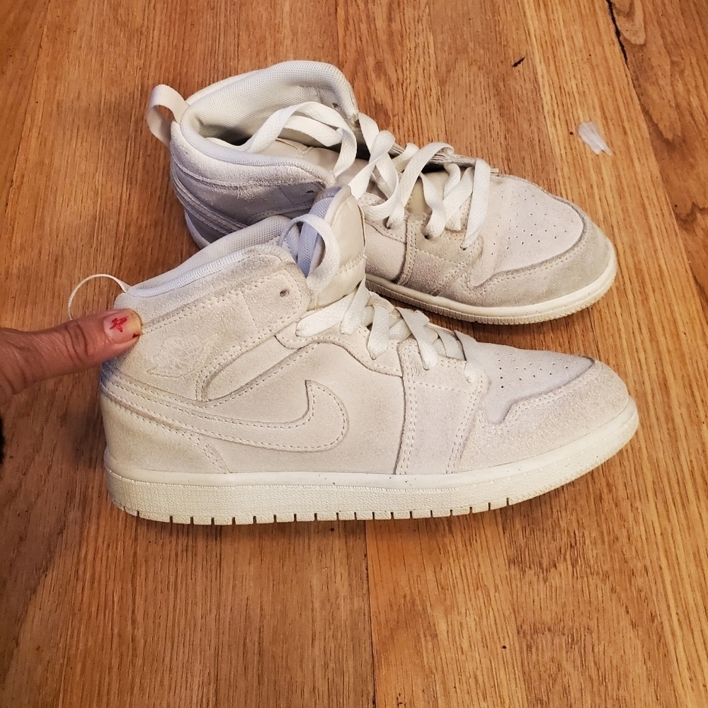Air Jordan Suede Hightop Sneakees, Size 2Y